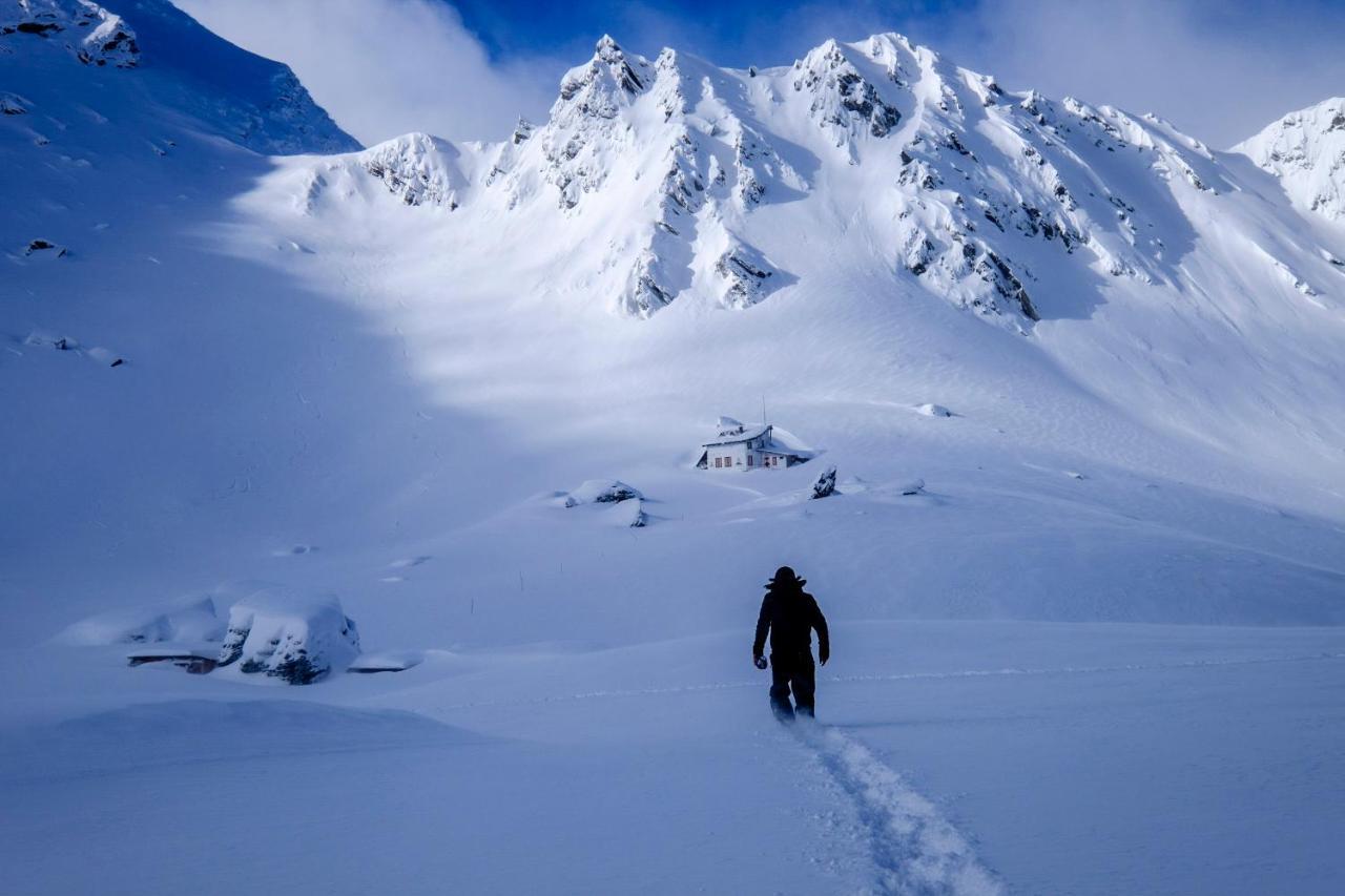 Hotel Of Ice Transylvania Cîrţişoara المظهر الخارجي الصورة