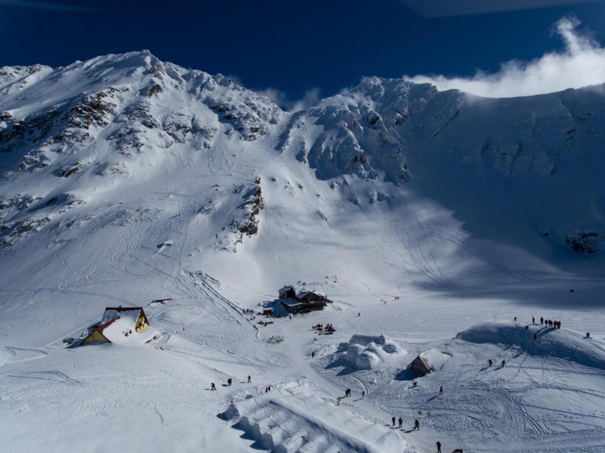 Hotel Of Ice Transylvania Cîrţişoara المظهر الخارجي الصورة